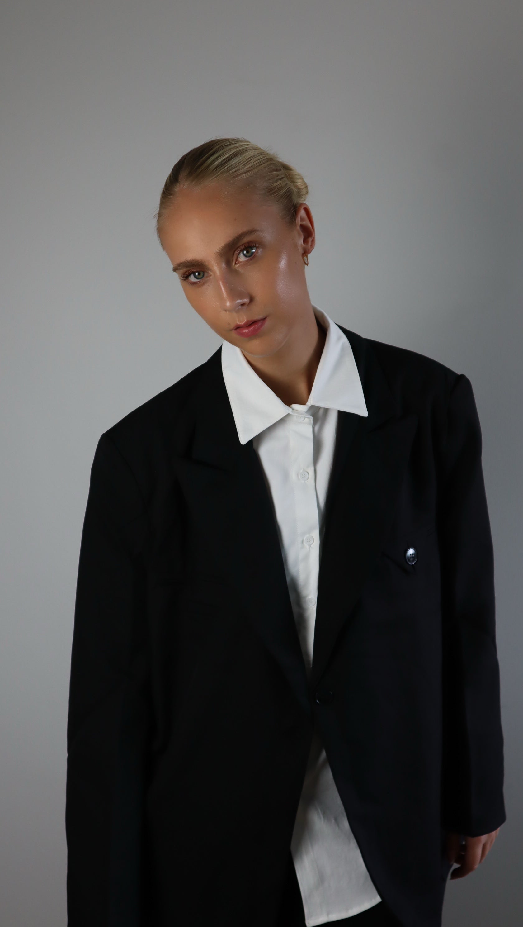 Mira Blazer