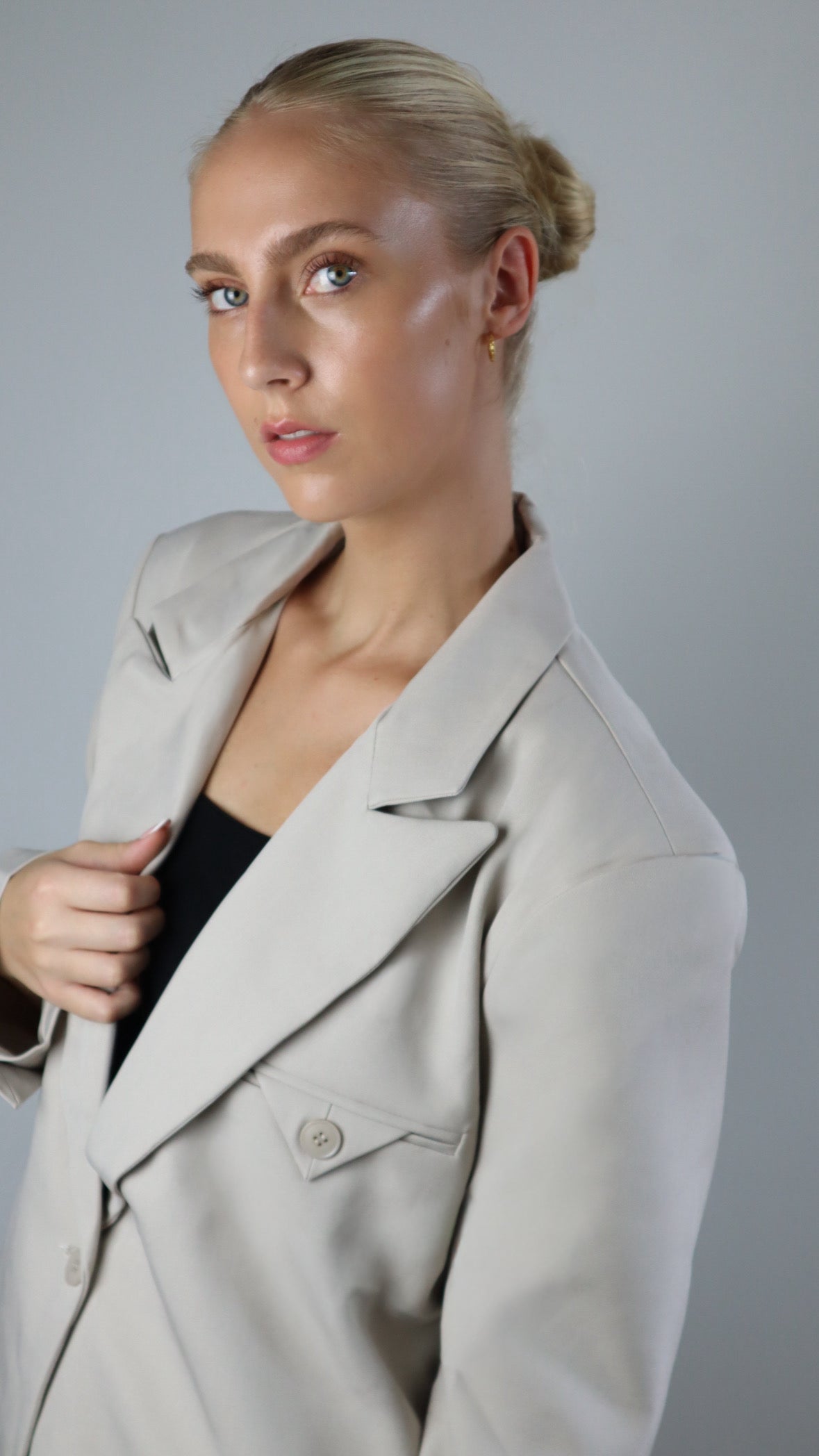 Mira Blazer