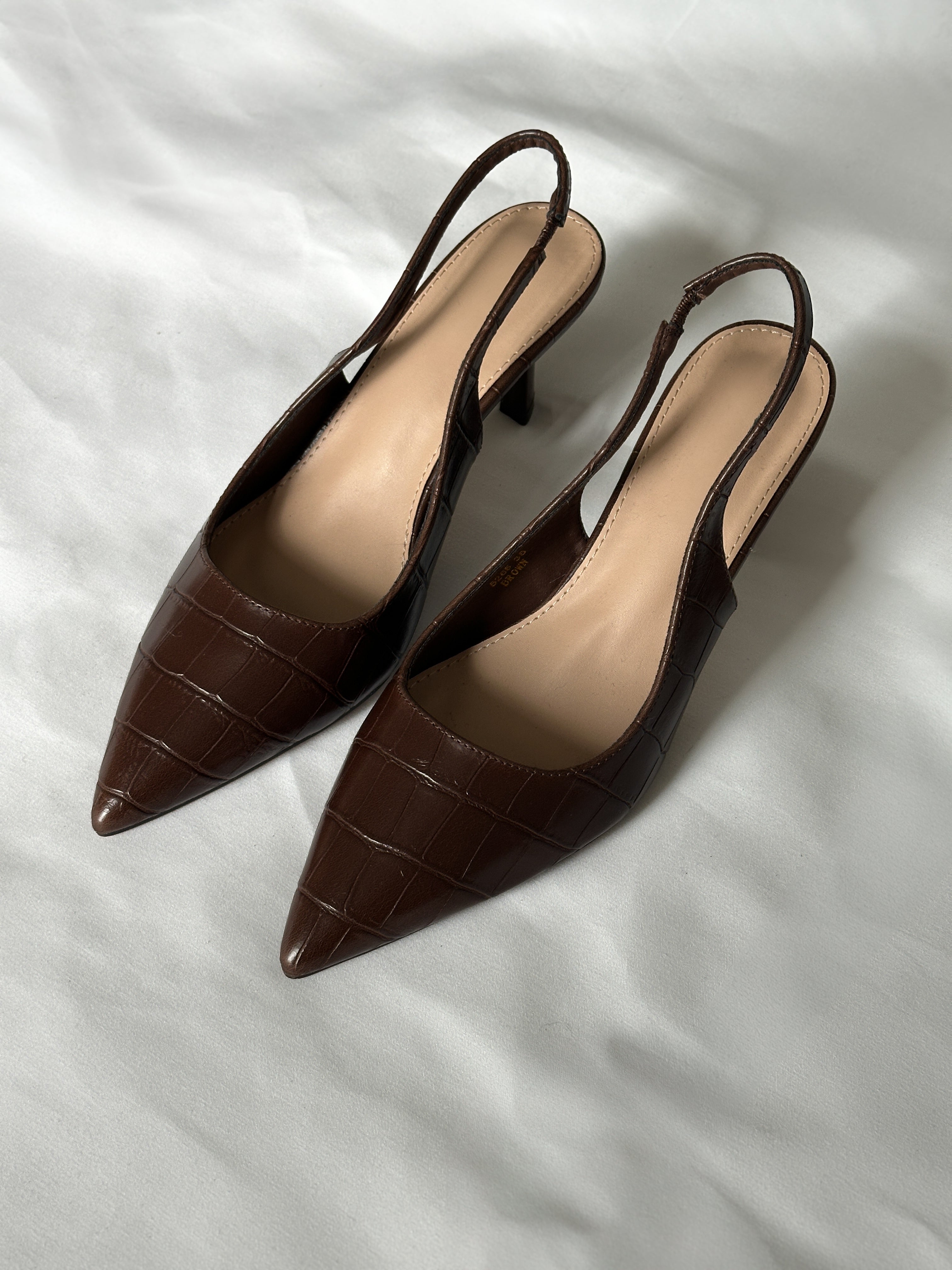 Calira Pumps