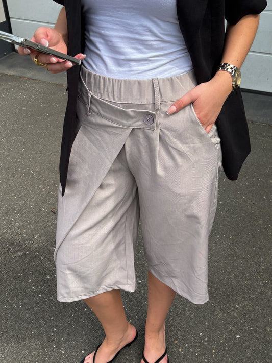 Talia bermuda shorts